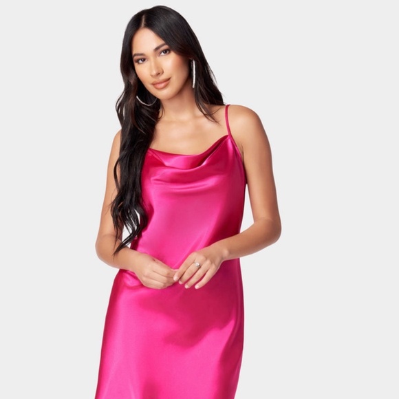 ♦️NWT BEBE Beautiful Slip Dress - Picture 2 of 3